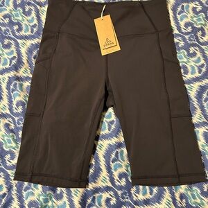 NWT Prana Women's Black 9” Bike Shorts